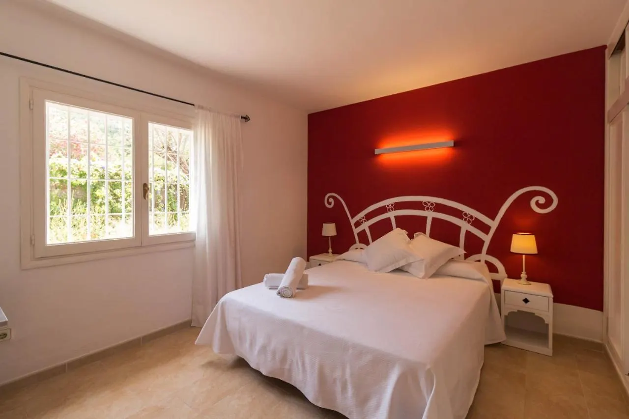 Villa Albaladejo Can Furnet إسبانيا