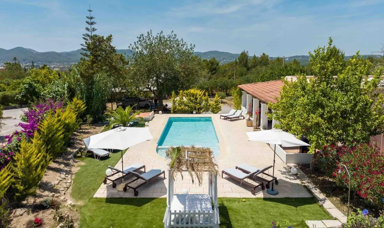 Villa Albaladejo Can Furnet إسبانيا